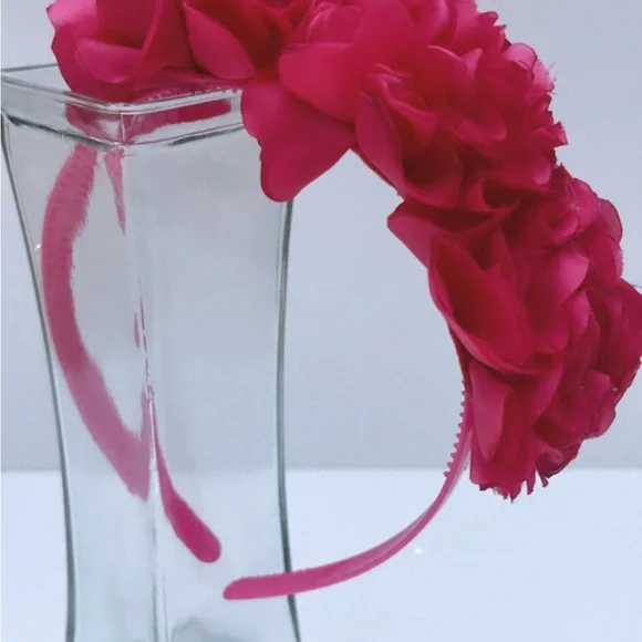 "Red and Pink HeadBand for Girls: Elegance in Vibrant Colors" - Picture 3 of 3